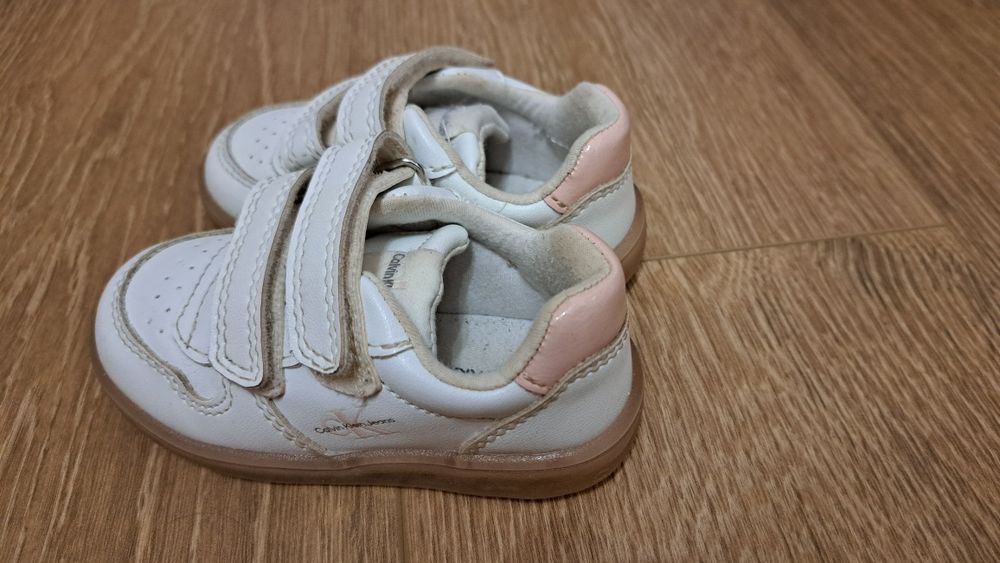 Buty dziecięce Calvin Klein roz. 21