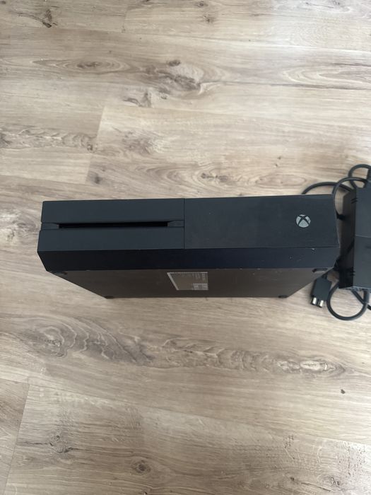 Microsoft Xbox One 500 GB + zasilacz w bdb stanie