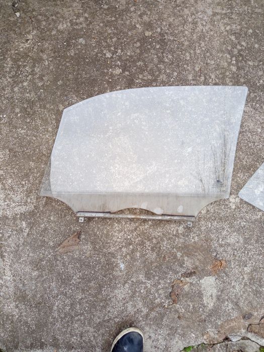 Стекло матиз . передние.