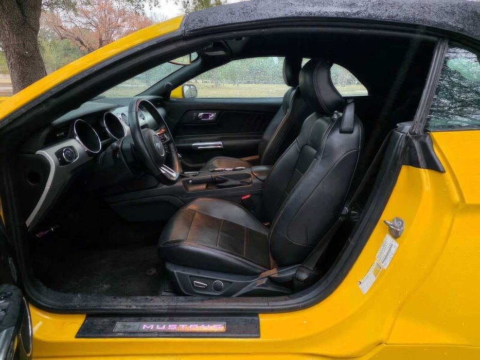 Ford Mustang EcoBoost Premium      2017