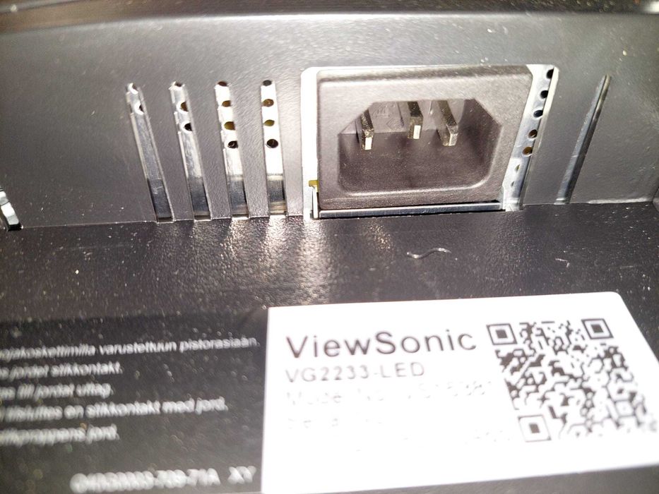 ViewSonic 21-Inch Monitor in Excellent Condition64738414644865123