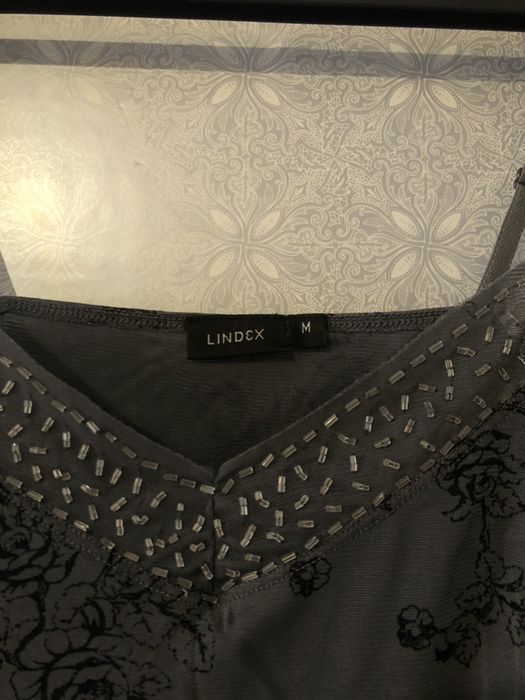 Piękna delikatna bluzeczka M