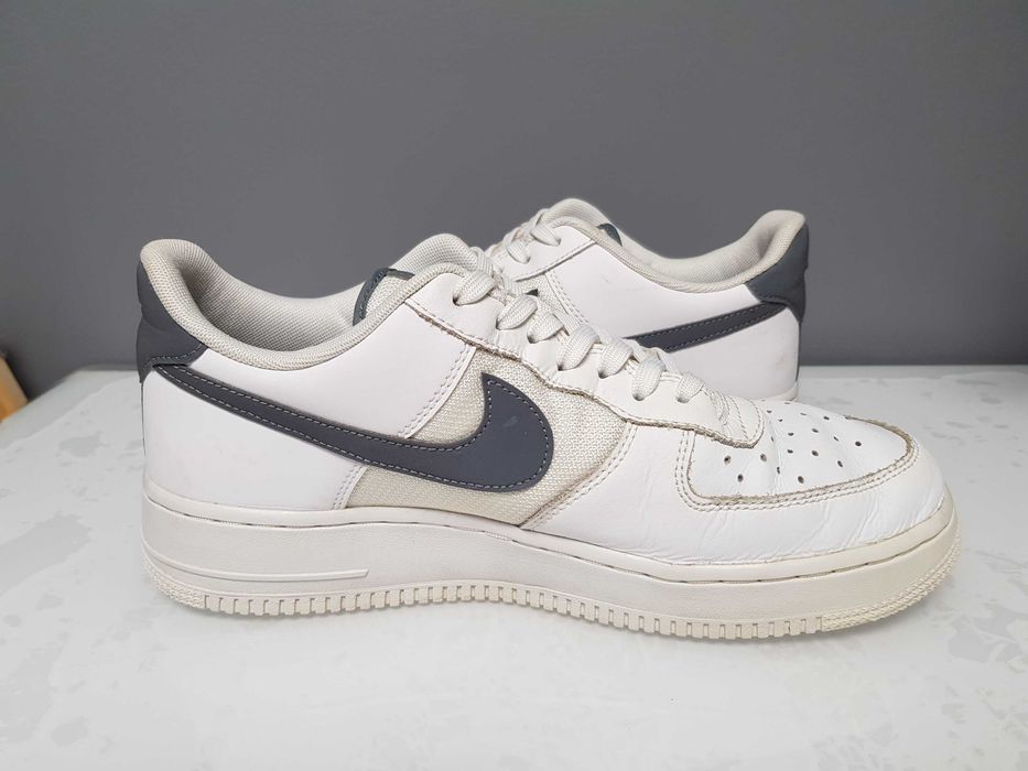 Nike Air Force 1 '07 LV8 White чоловічі кросівки р. 42,5