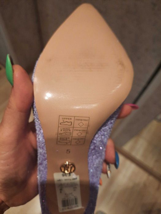 Szpilki  czółenka  damskie  River  Island  lawendowe nowe 38
