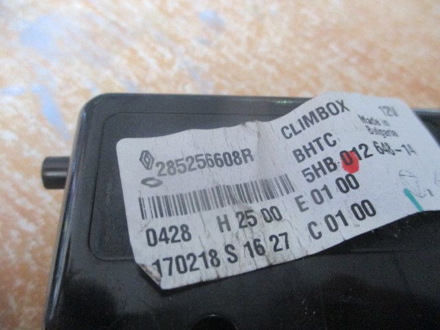 Módulo confort RENAULT Megane IV (B9A/M_)