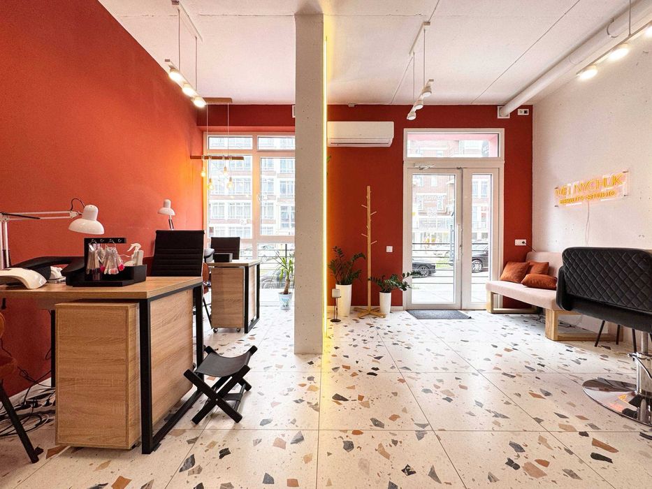 Продаж готового бізнесу — салон краси, вул. Малоголосківська, 32