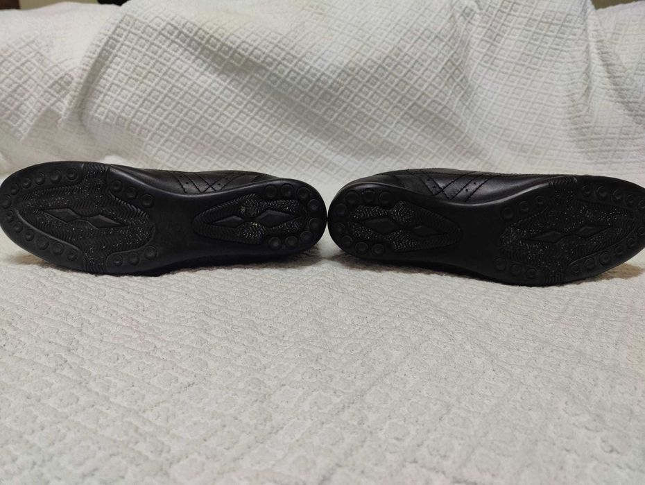 Sapatos Azzaro tam. 43 em estado novo
