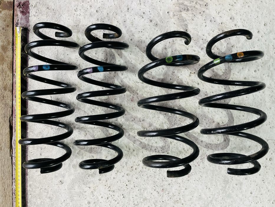 пружини підвіски комплект vw passat cc