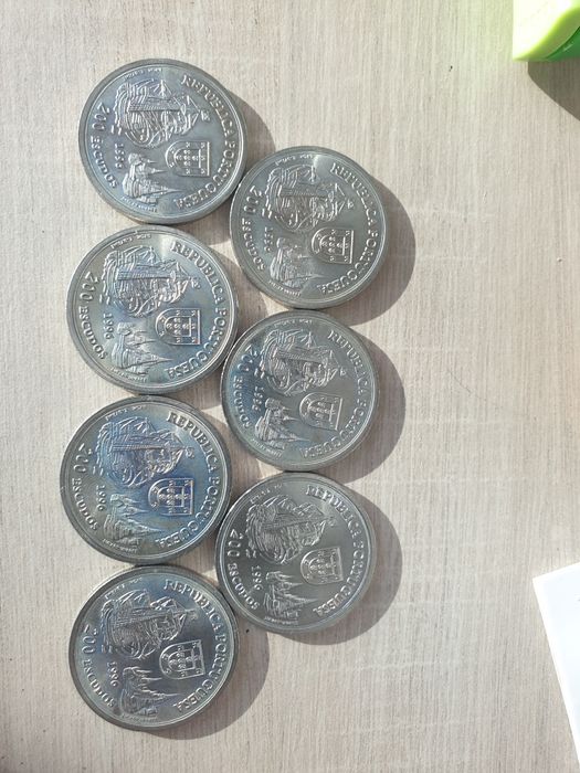 Moedas 200 escudos comemorativas