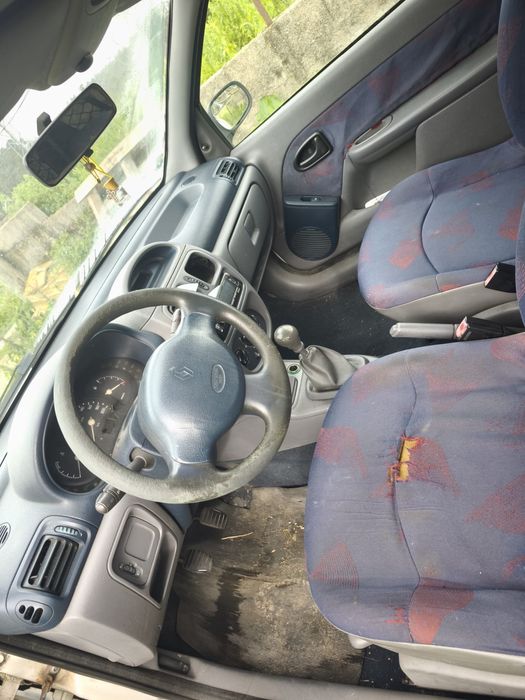 Renault Clio 2   1.9D  de 1999 Comercial