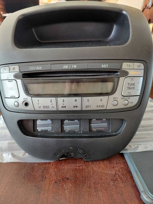 Auto-Rádio Original Peugeot 107 / Citroën C1 / Toyota Aygo