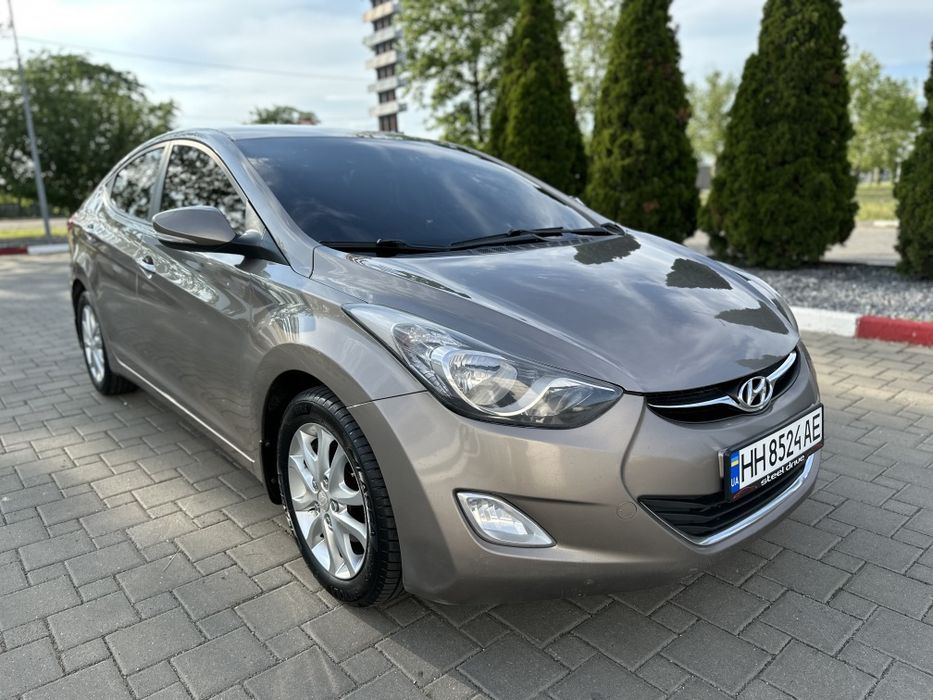 Hyundai Elantra 1,6 Автомат Официальный