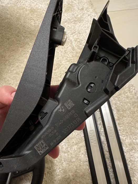 Педаль газа потенциометр БМВ G20 оригинал! В зборе