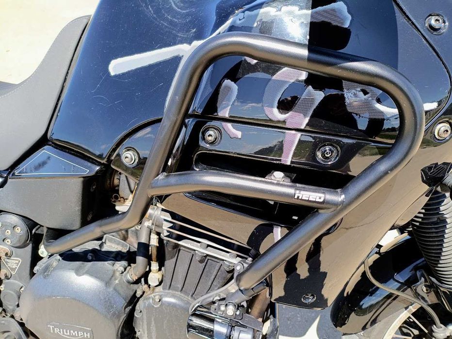 Moto trail clássica Triumph Tiger 900 T400