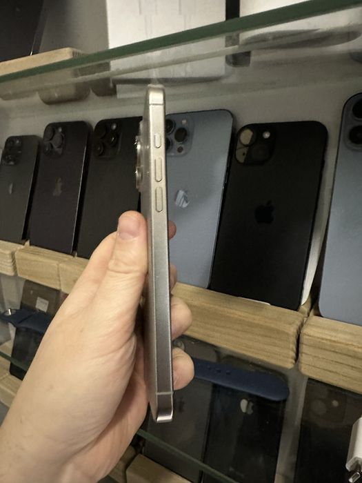  iPhone 16 Pro Max 256gb Natural Titanium Neverlock Хороший стан