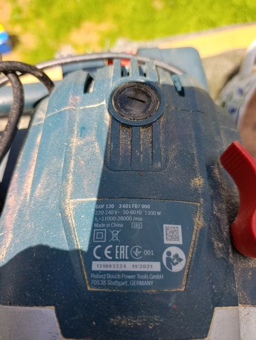 Фрезер Bosch GOF120