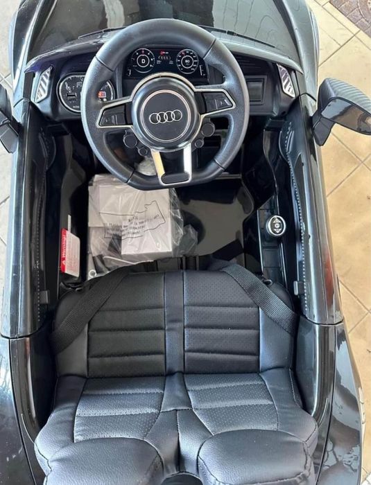 Audi r8 criança/ r/c