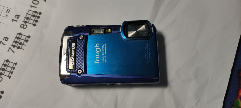 Olympus Tough TG-820