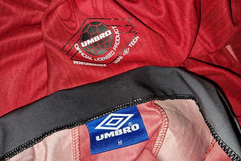 Manchester United Football Club Umbro VapaTech 1996-98 size: M-102cms