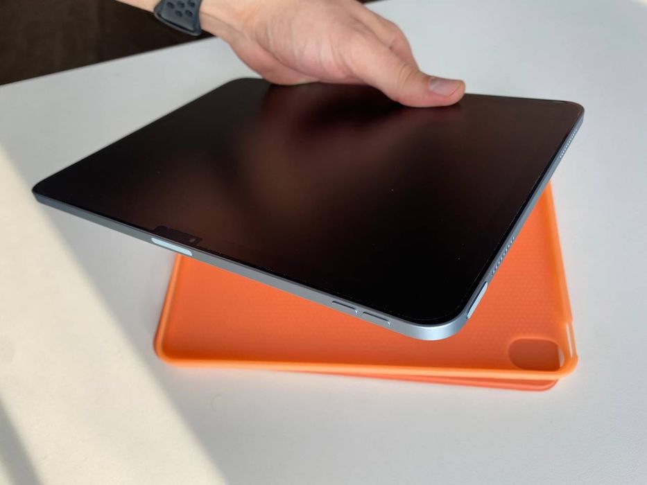 Apple iPad 11 (6 gen) na m2. 512 GB| rysik + klawiatura