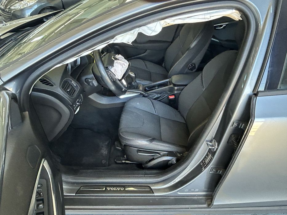 Volvo V40 Cross Country 2.0 D2 Momentum de 2016