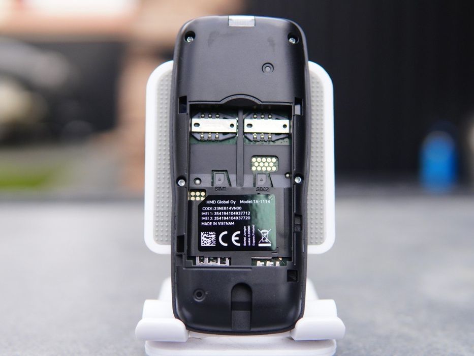 Телефон кнопочний Nokia 106 DS