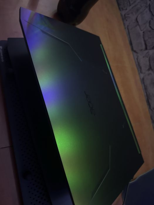 Acer Nitro 5 (i7 )144 hz(rtx 3050 )