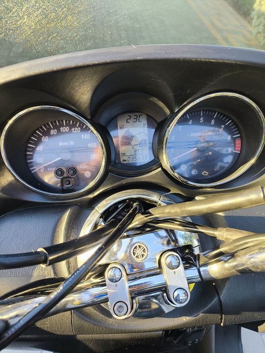 Ямаха маджести 400