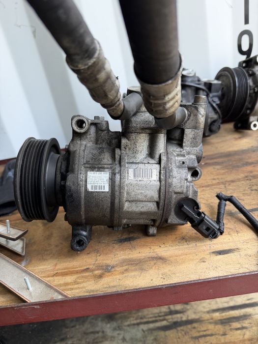 Sprężarka kompresor klimatyzacji 4F0.260.805T