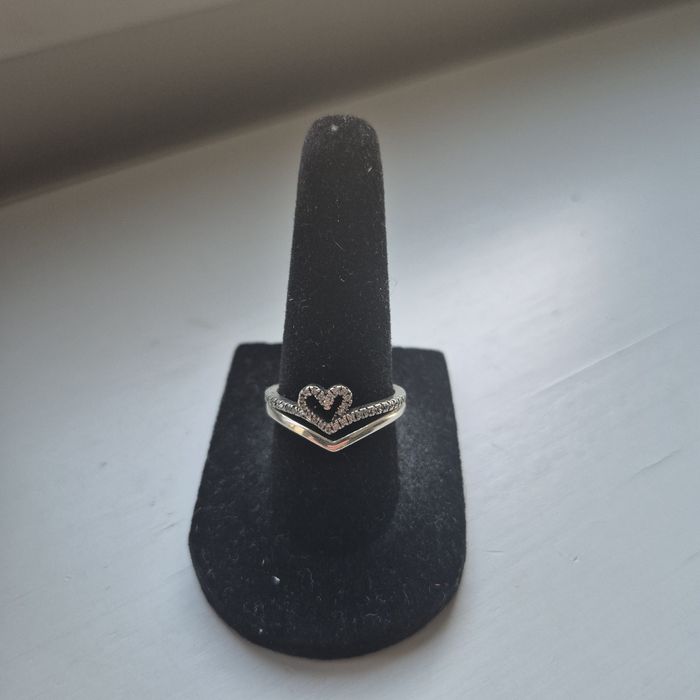 Anel Sparkling Wishbone Heart