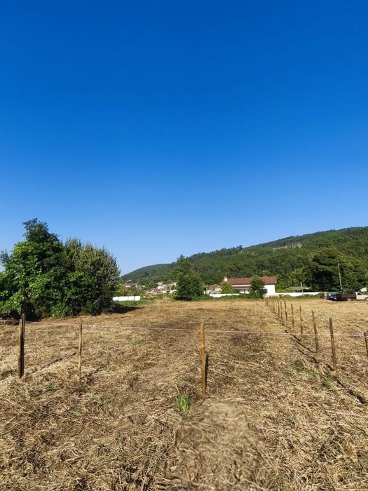Terreno Urbano em Sezures
