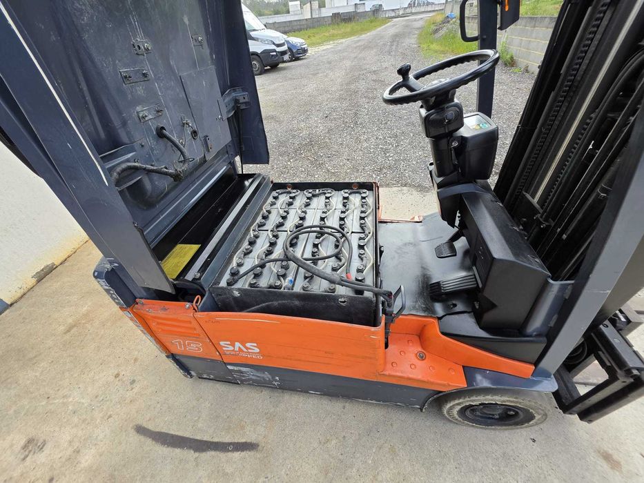 Empilhador Toyota Eletrico 7FBEF15