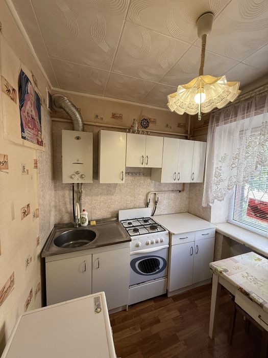 Продается 2 комнатная квартира. Кирпичный дом. Славянск.