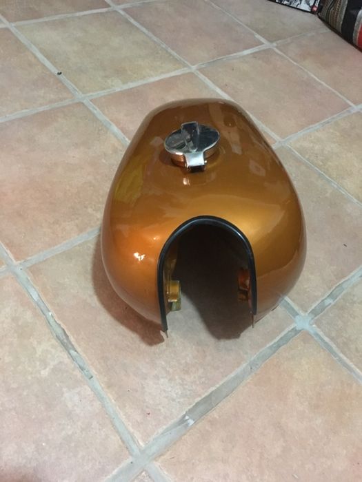 Vendo depósito para café racer