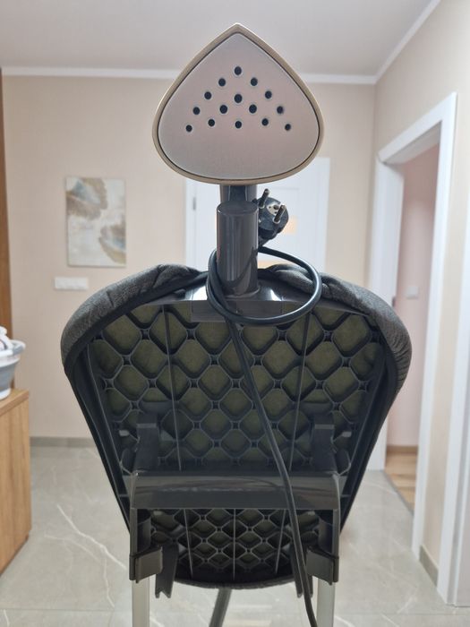 Parownica PHILIPS Series 3000 z deską stojąca