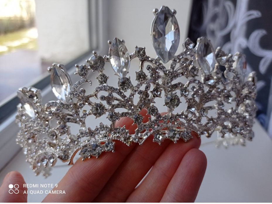 Корона весільна випускна