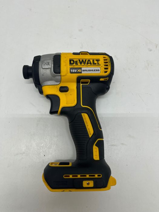 DeWalt DCF887N Zakrętarka udarowa 1/4' 205Nm 18V 3 biegi body gw12m fv23