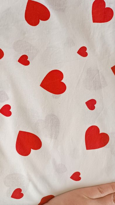 Продаю,нашу постіль з дитячого ліжечка,і наматрасник подарунок.