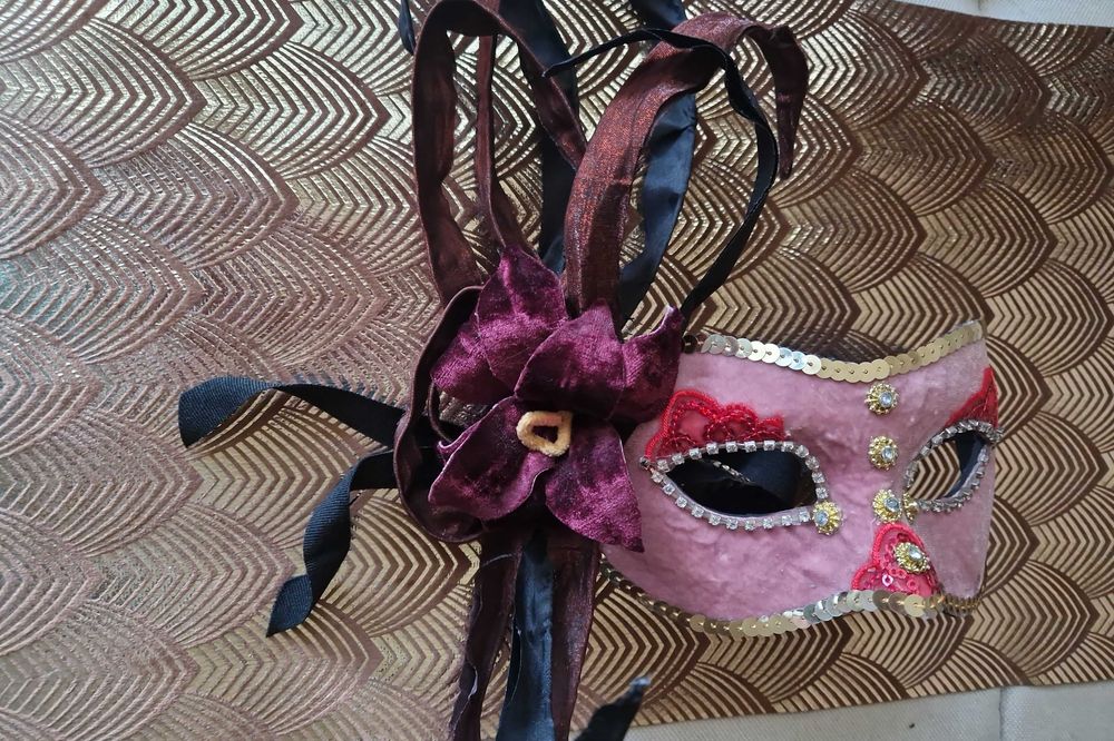 Maska wenecka .Oryginał ręcznie wykonana w Wenecji