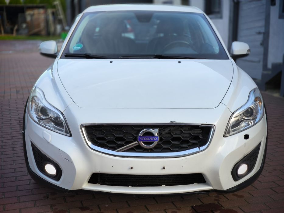 Volvo C30 - doskonały do taniej jazdy.