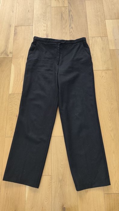 Piękne wełniane spodnie 97 %welna 42rozmiar