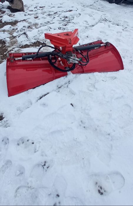 Pług do śniegu V hydrauliczny ,dwusekcyjny  bardzo solidny