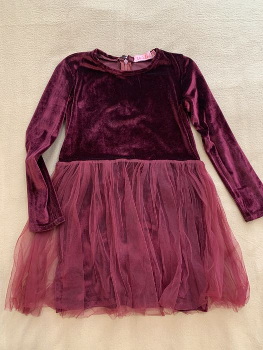 Оксамитова бархатна сукня