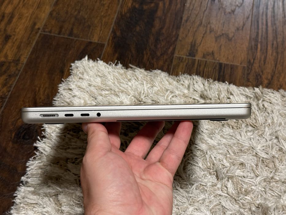 Ноутбук Apple MacBook pro 14” M2pro 16GB / 512GB Silver