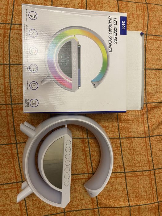 Колонка - часы (блютуз)