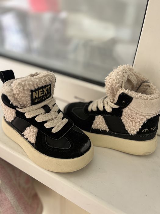 Ботинки на девочку