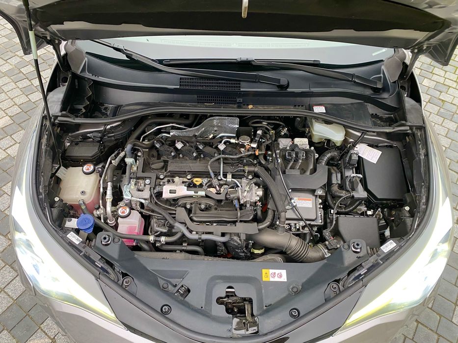Toyota CHR Gybrid 2020 2.0 avtomat