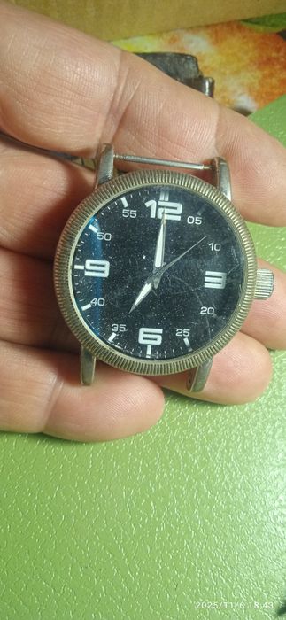 Часы мужские ,наручные.