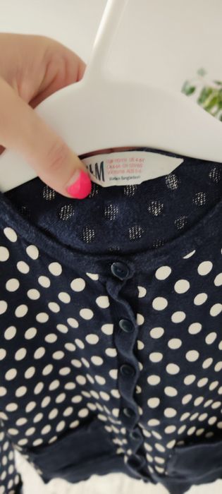 Sweterek rozpinany H&M w groszki, rozmiar 110/116.