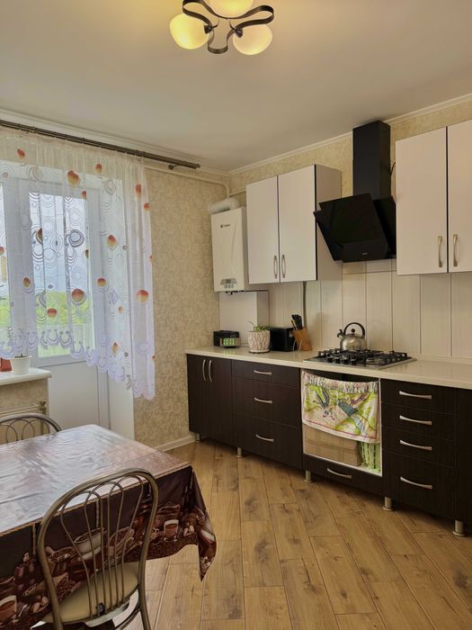 Двокімнатна квартира з ремонтом 63м2, новий будинок, р-н Літака v714